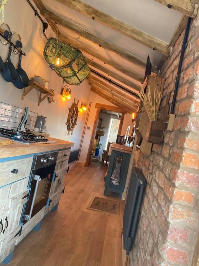 Stunning Quirky 2-Bed Cottage In New Brighton Wallasey Ngoại thất bức ảnh